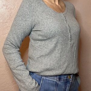 a.n.a Light Gray with flecks of glitter Button-Front Long Sleeve Top